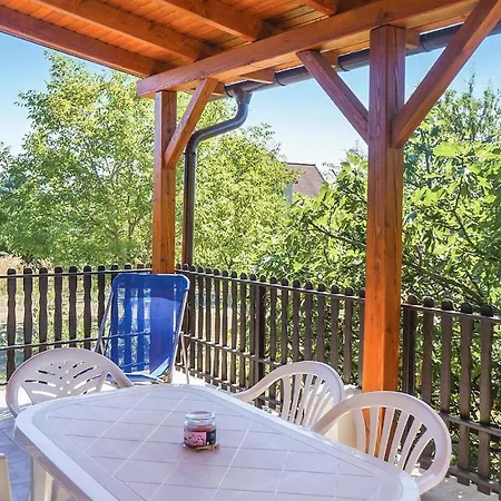 Nyaraló Nice In Revfulop W/ 3 Bedrooms Balatonfenyves